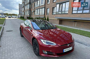 Лифтбек Tesla Model S 2018 в Житомире