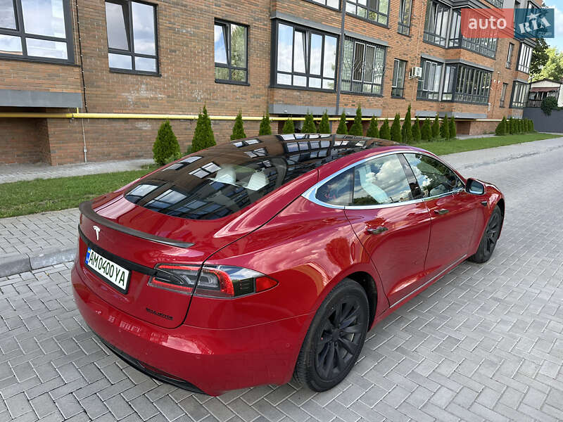 Ліфтбек Tesla Model S 2018 в Житомирі