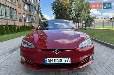 Лифтбек Tesla Model S 2018 в Житомире