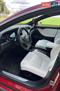 Лифтбек Tesla Model S 2018 в Житомире