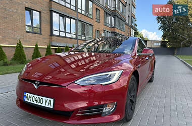 Лифтбек Tesla Model S 2018 в 