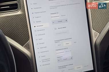 Ліфтбек Tesla Model S 2018 в 