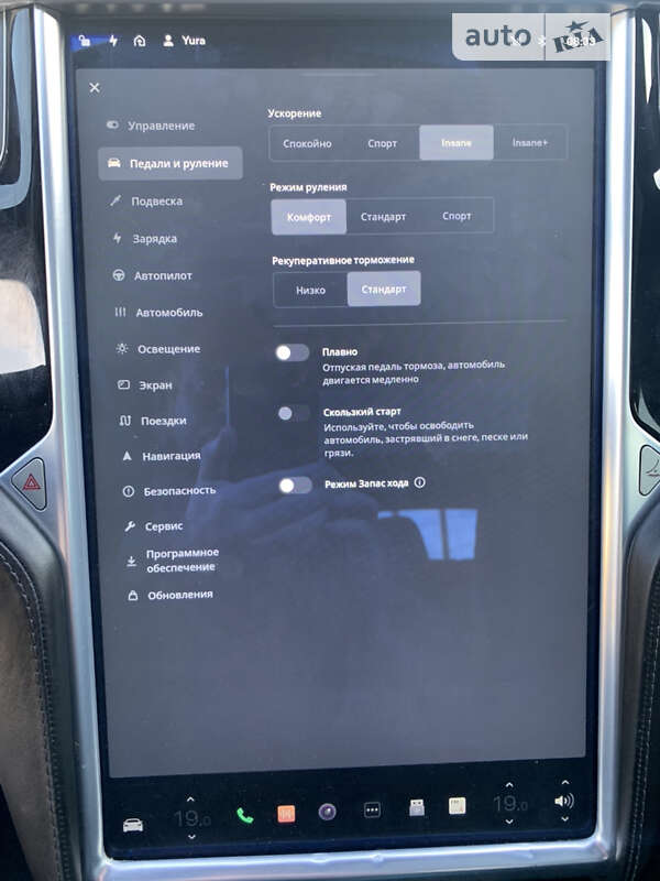 Ліфтбек Tesla Model S 2015 в Івано-Франківську