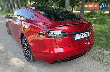 Лифтбек Tesla Model S 2019 в Виннице