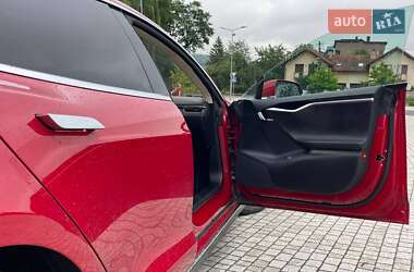 Лифтбек Tesla Model S 2013 в Львове