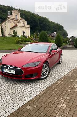 Лифтбек Tesla Model S 2013 в Львове