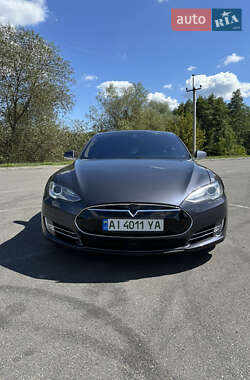 Лифтбек Tesla Model S 2015 в Бородянке