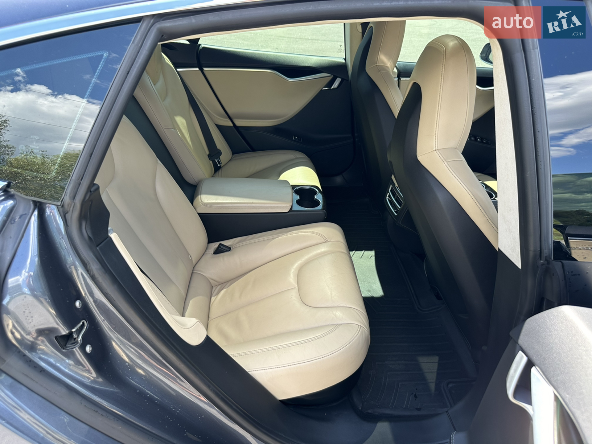 2015 Tesla Model S - мініатюра 35