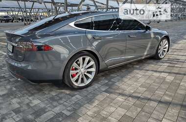 Лифтбек Tesla Model S 2014 в Львове