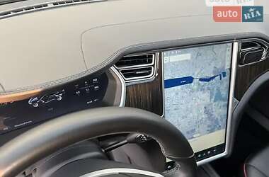 Лифтбек Tesla Model S 2014 в Львове