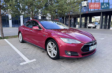 Ліфтбек Tesla Model S 2013 в Рівному