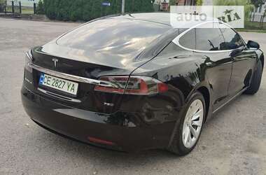 Ліфтбек Tesla Model S 2018 в Косові