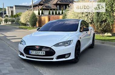 Ліфтбек Tesla Model S 2013 в Івано-Франківську