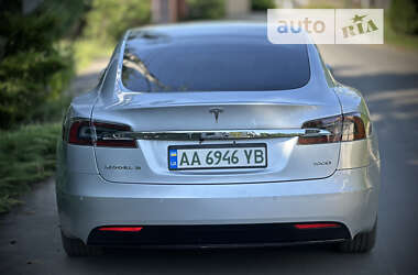 Ліфтбек Tesla Model S 2017 в 