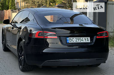 Ліфтбек Tesla Model S 2014 в Львові