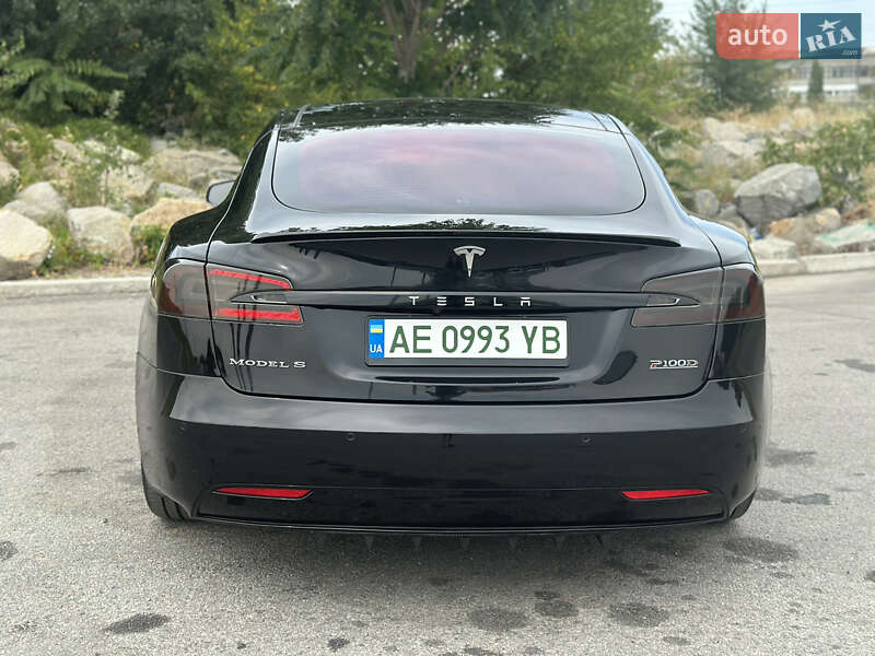 Лифтбек Tesla Model S 2017 в Днепре
