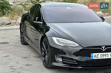 Лифтбек Tesla Model S 2017 в Днепре