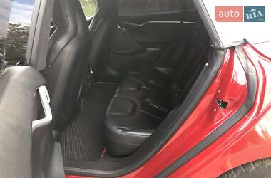 Ліфтбек Tesla Model S 2016 в Києві