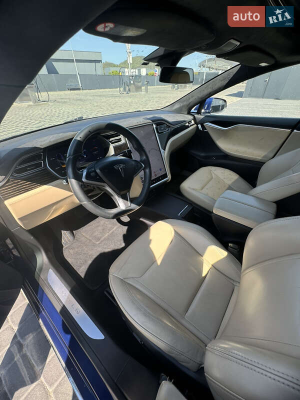 Ліфтбек Tesla Model S 2016 в Мукачевому