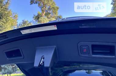 Ліфтбек Tesla Model S 2014 в 