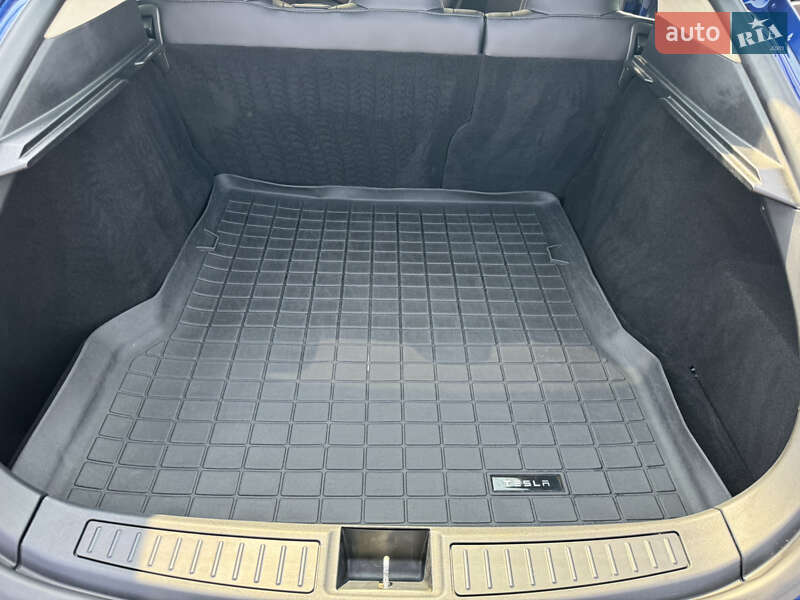 Ліфтбек Tesla Model S 2015 в Фастові фото 3 Ліфтбек Tesla Model S 2015 в Фастові