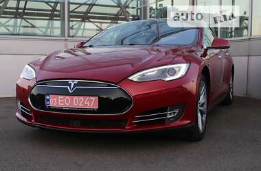 Лифтбек Tesla Model S 2014 в Киеве