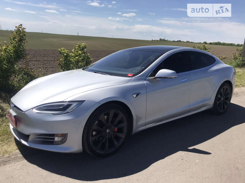 Ліфтбек Tesla Model S 2018 в Луцьку фото 3 Ліфтбек Tesla Model S 2018 в Луцьку