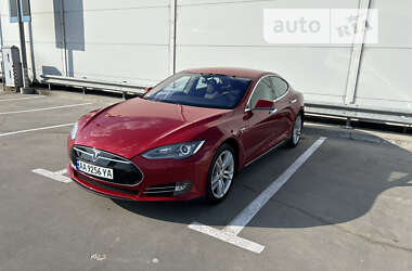 Ліфтбек Tesla Model S 2014 в Києві