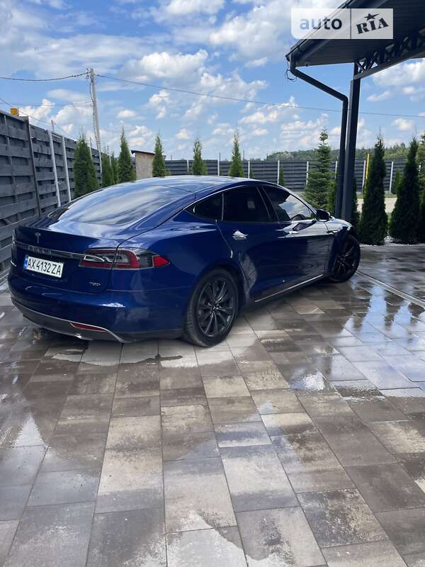 Лифтбек Tesla Model S 2015 в Харькове фото 6 Лифтбек Tesla Model S 2015 в Харькове