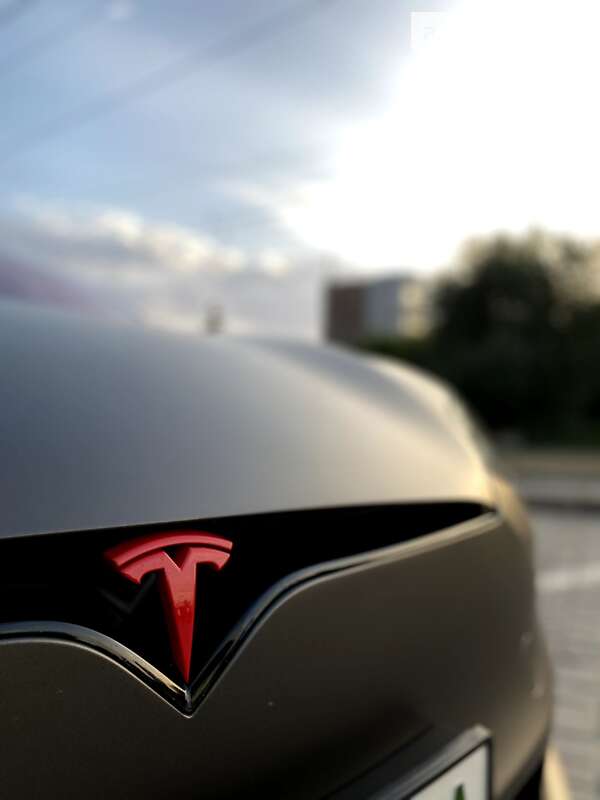 Ліфтбек Tesla Model S 2023 в Дніпрі фото 3 Ліфтбек Tesla Model S 2023 в Дніпрі