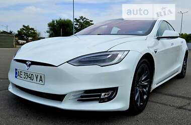 Ліфтбек Tesla Model S 2019 в Дніпрі