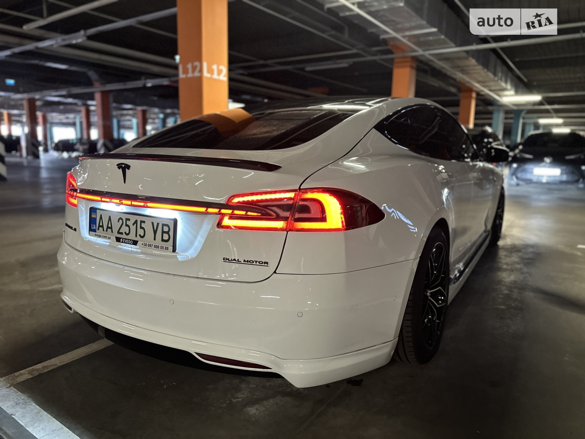 2014 Tesla Model S - мініатюра 4