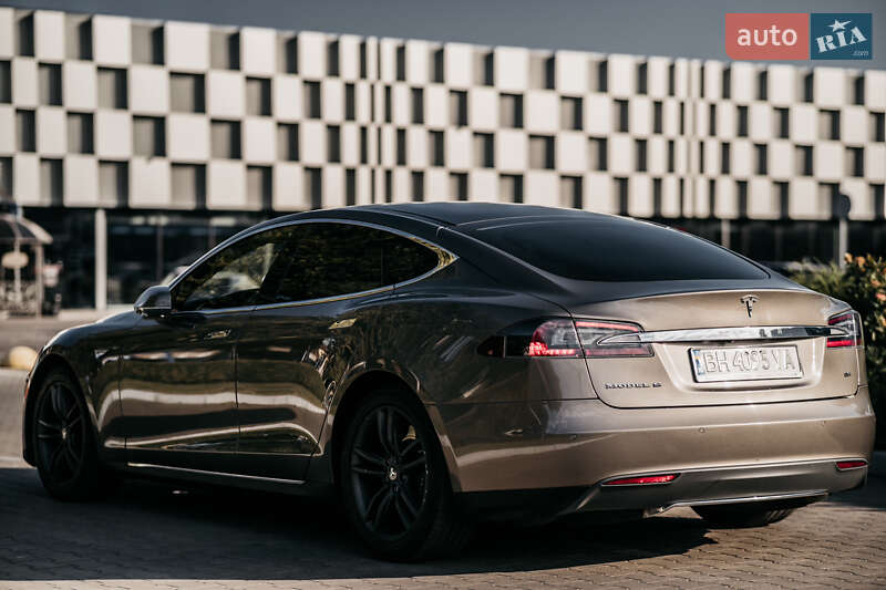 Лифтбек Tesla Model S 2015 в Одессе