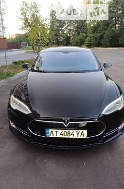 Лифтбек Tesla Model S 2013 в Ивано-Франковске