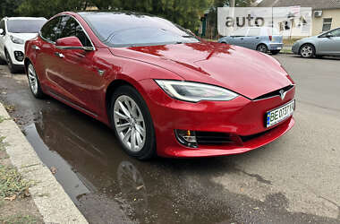 Лифтбек Tesla Model S 2019 в Николаеве