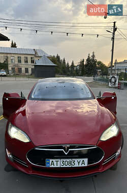 Ліфтбек Tesla Model S 2013 в Тлумачі
