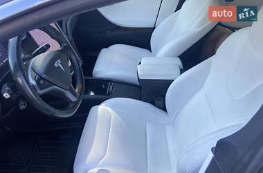 Лифтбек Tesla Model S 2019 в Одессе