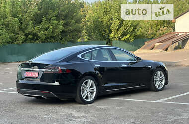 Ліфтбек Tesla Model S 2013 в 