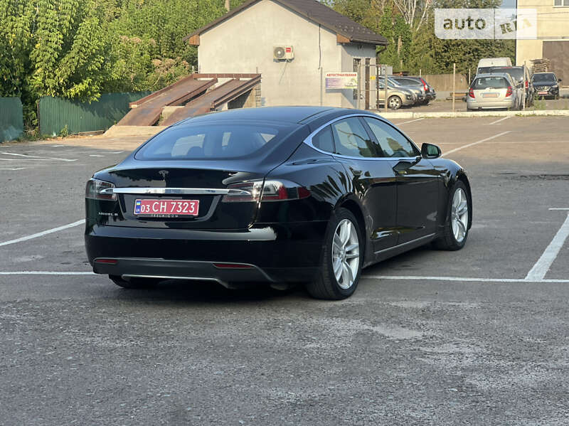 Ліфтбек Tesla Model S 2013 в Дубні фото 13 Ліфтбек Tesla Model S 2013 в Дубні