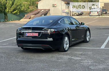Ліфтбек Tesla Model S 2013 в 