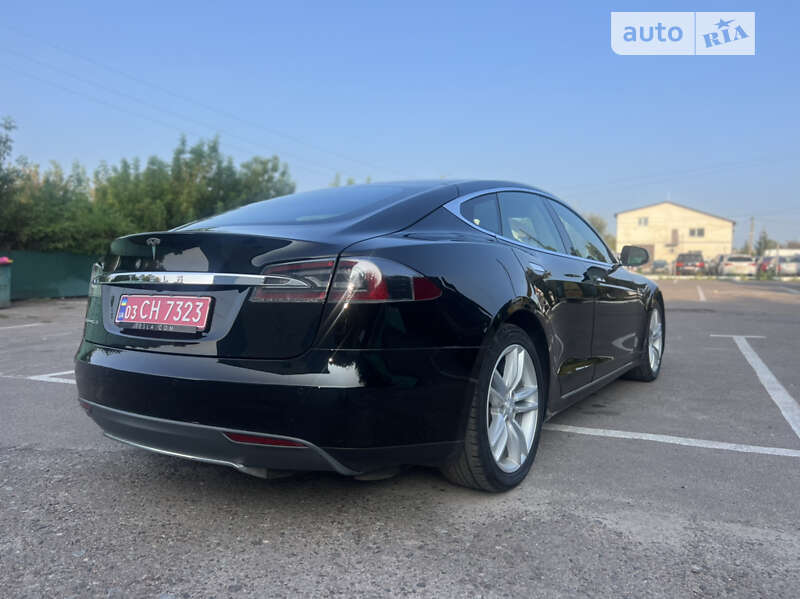 Ліфтбек Tesla Model S 2013 в Дубні фото 21 Ліфтбек Tesla Model S 2013 в Дубні