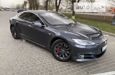 Ліфтбек Tesla Model S 2020 в Вінниці