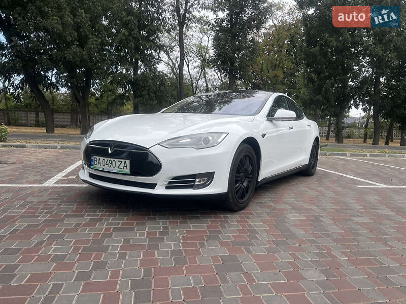 Лифтбек Tesla Model S 2012 в Кропивницком