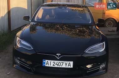 Лифтбек Tesla Model S 2016 в 