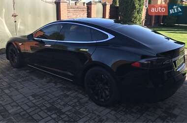 Ліфтбек Tesla Model S 2016 в Борисполі