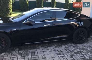 Ліфтбек Tesla Model S 2016 в Борисполі