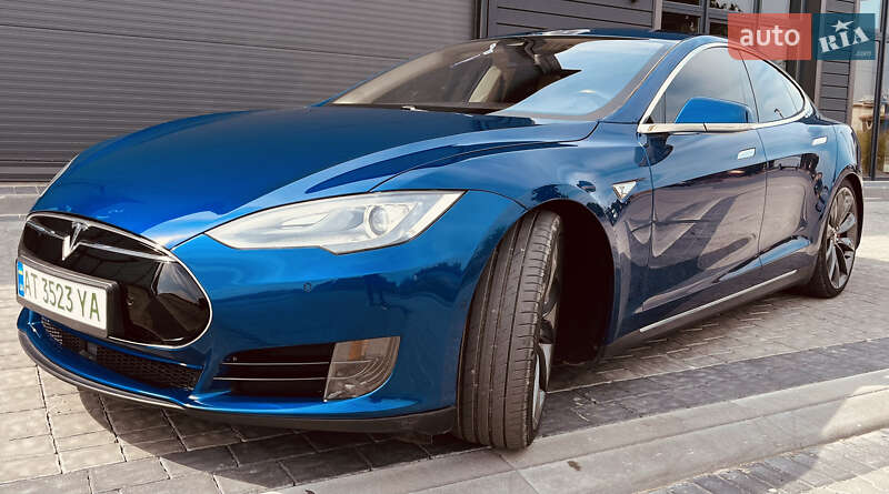 Лифтбек Tesla Model S 2015 в Ивано-Франковске фото 2 Лифтбек Tesla Model S 2015 в Ивано-Франковске
