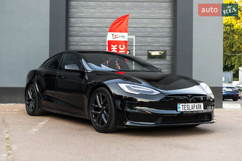 Лифтбек Tesla Model S 2021 в 