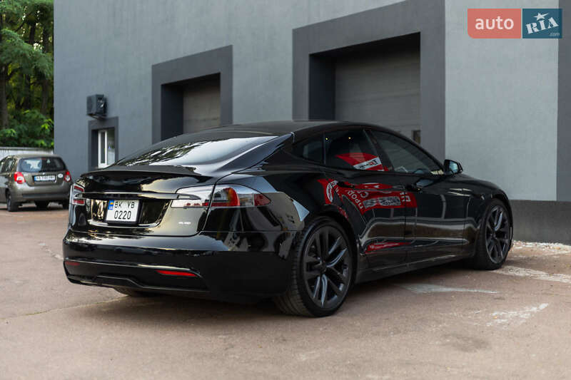 Ліфтбек Tesla Model S 2021 в Києві