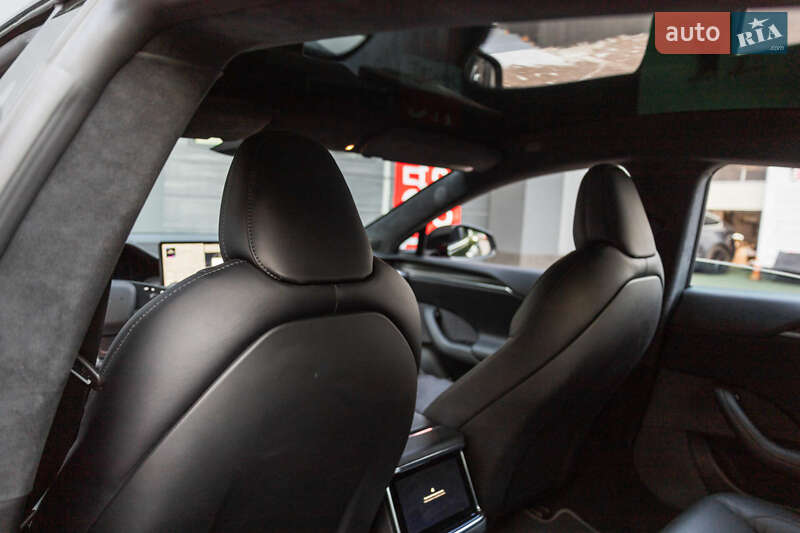 Ліфтбек Tesla Model S 2021 в Києві